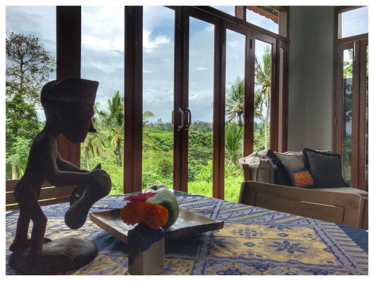 Wake In Paradise And Luxury Lebah Villas Villa Ubud (Bali)
