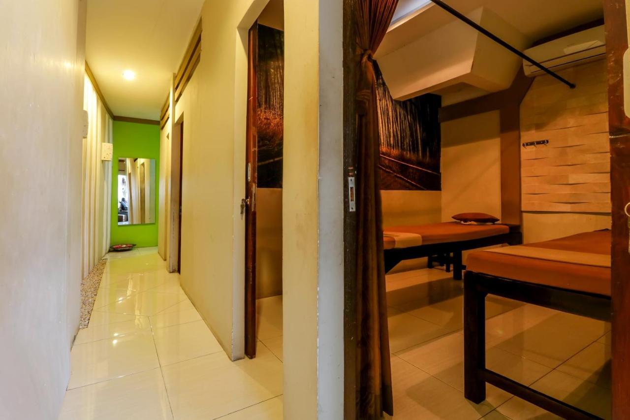 Oyo 2679 Exis Tropical And Hotel Sanur (Bali)
