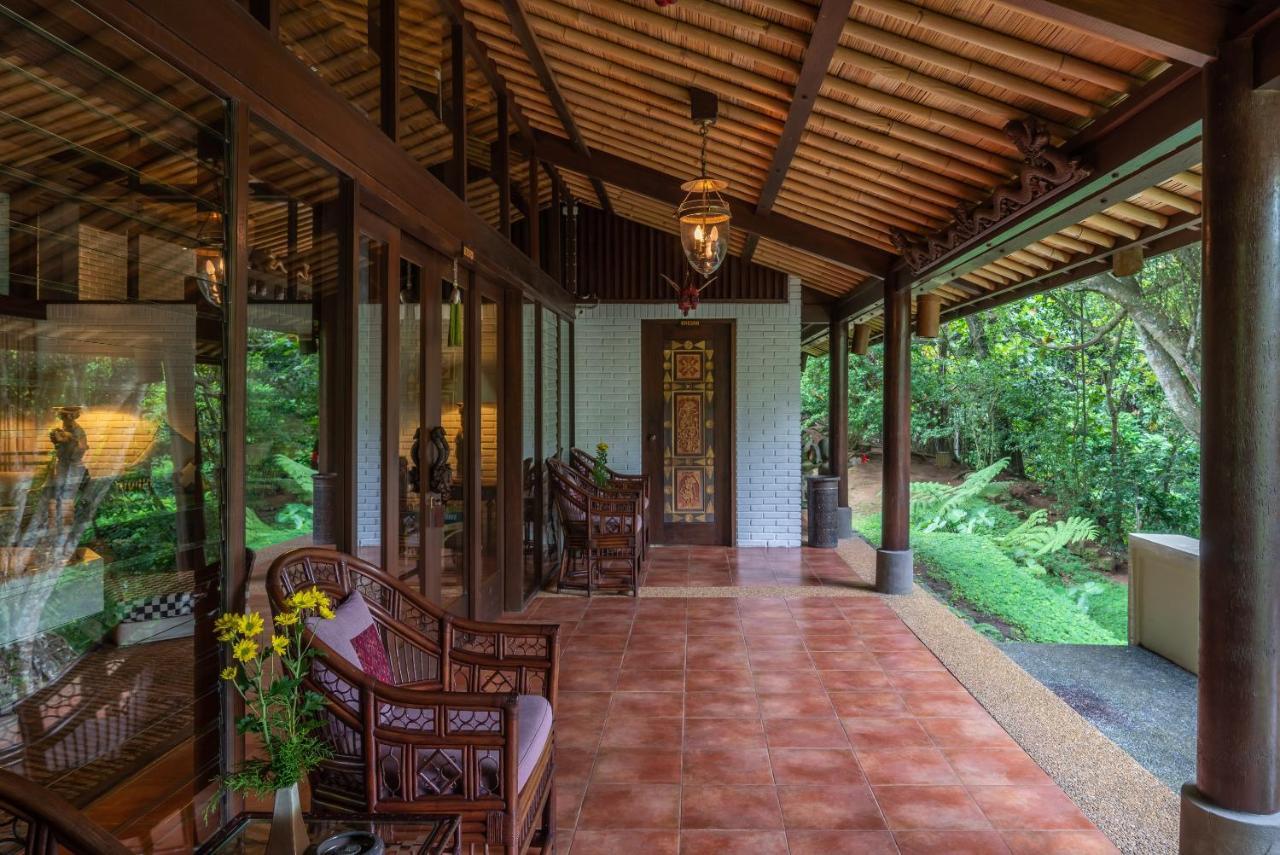 Dua Dari, A Residence By Hadiprana *