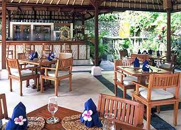 Royal Hotel