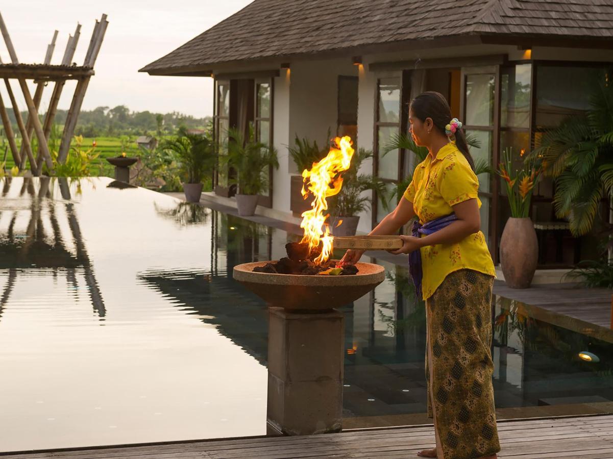 Mandalay * Kuta (Bali)