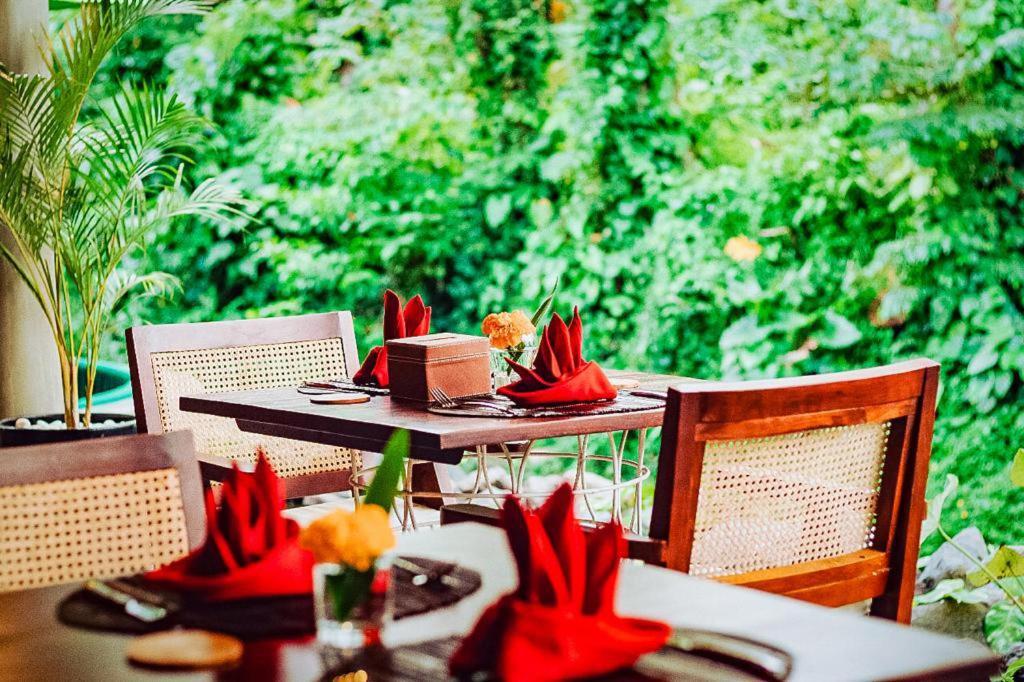 Tanamas By Deals Hospitality Hotel