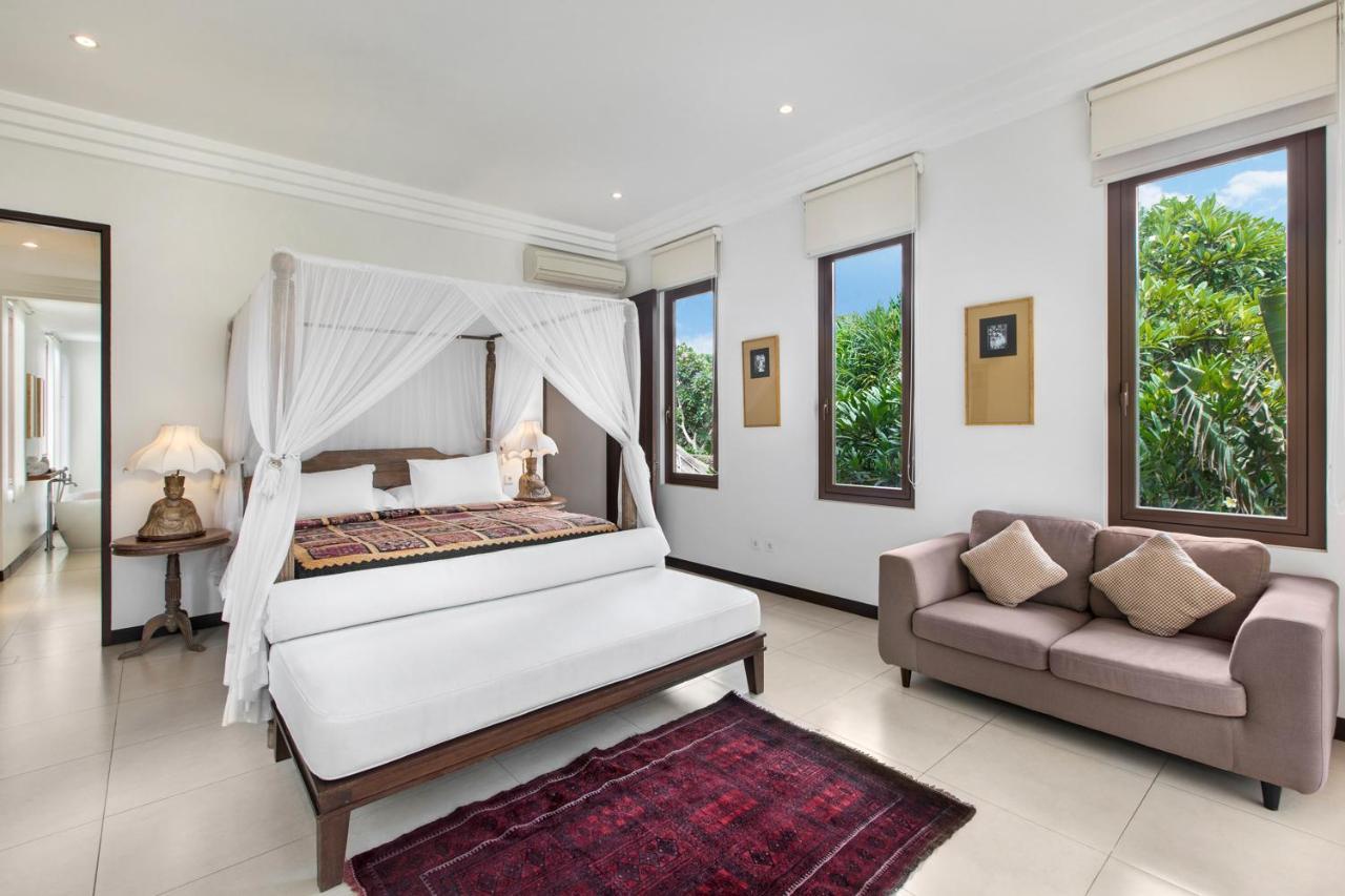 Hotel Pantai Karang