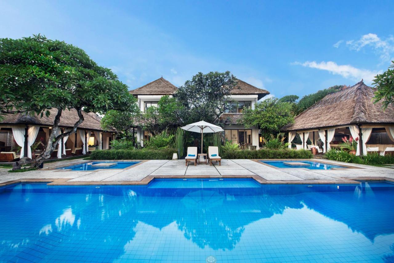 Hotel Pantai Karang