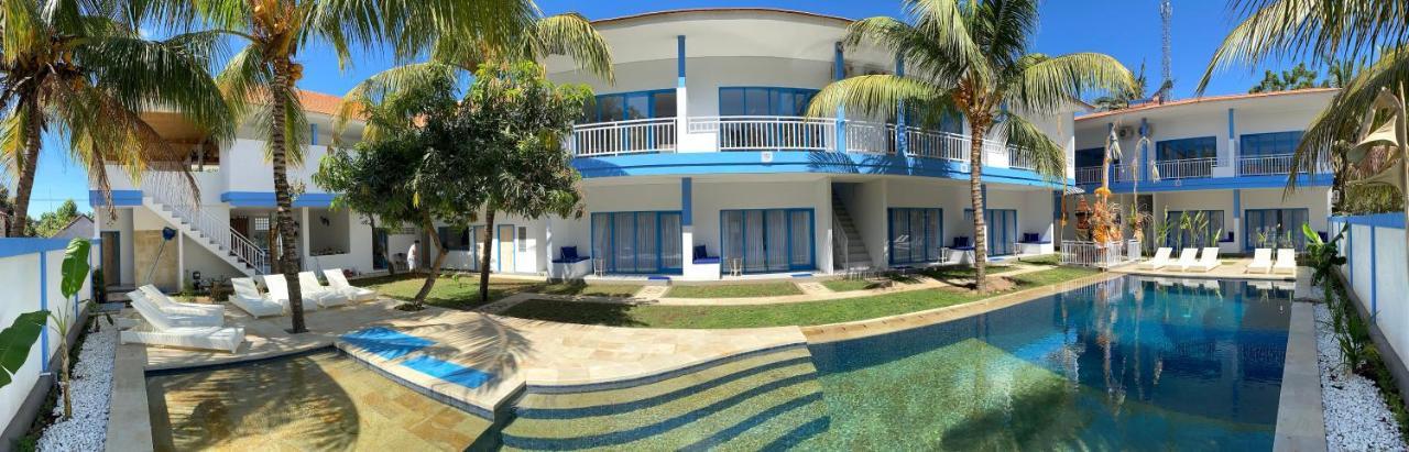 Resort Kura Kura Divers *
