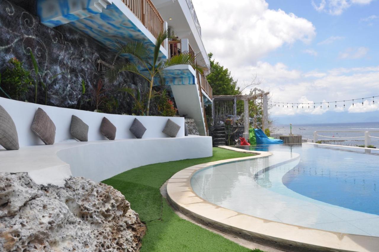 Ocean Blue Hotel