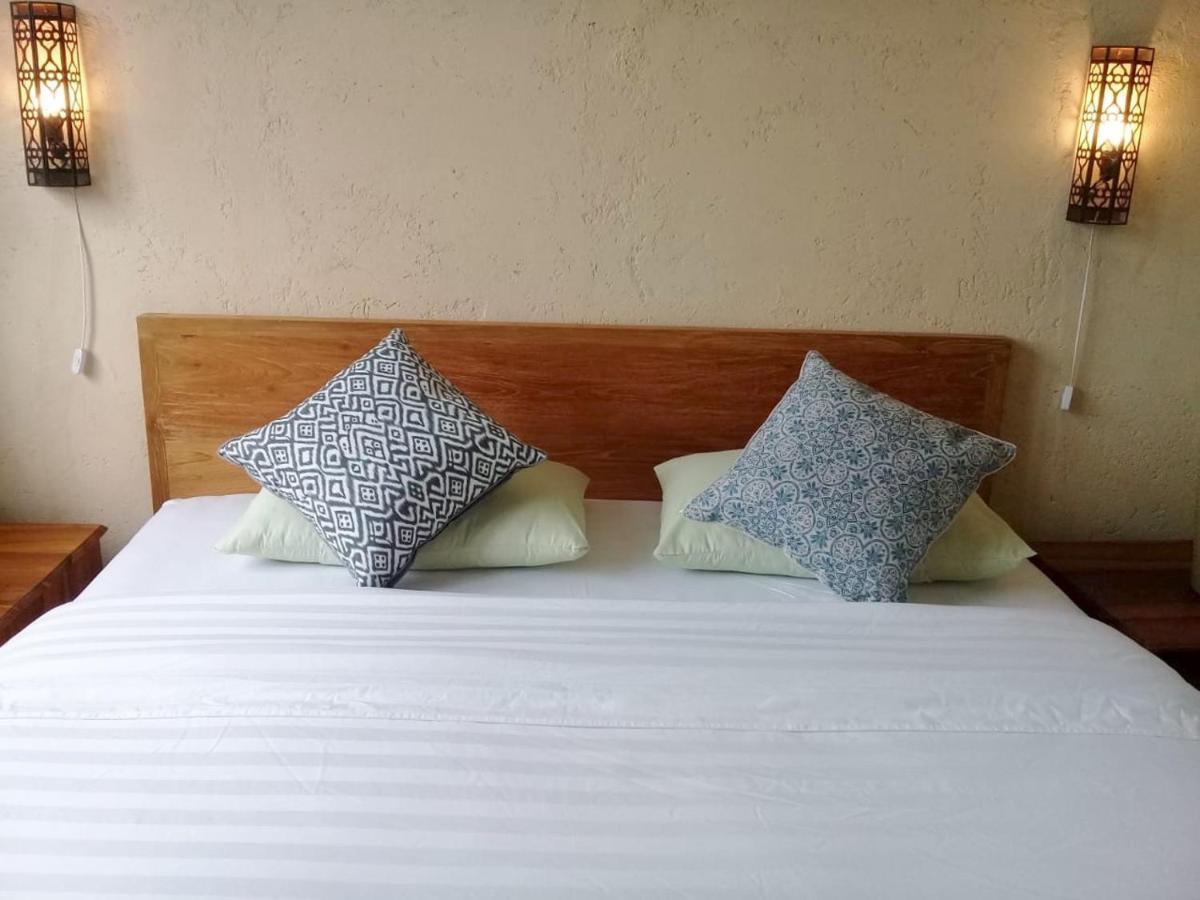 Amrita Sidemen Inn