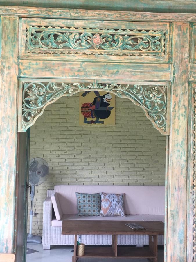 Amrita Sidemen Inn *