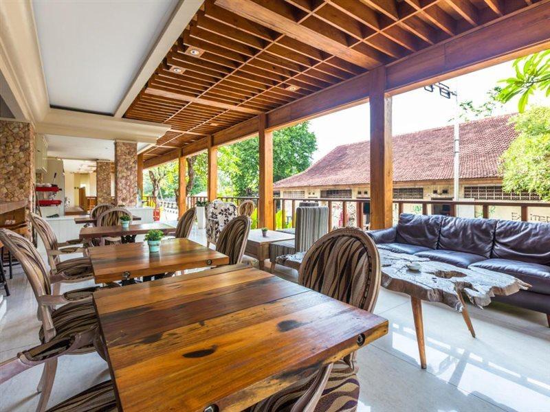 Alron Kuta 4*