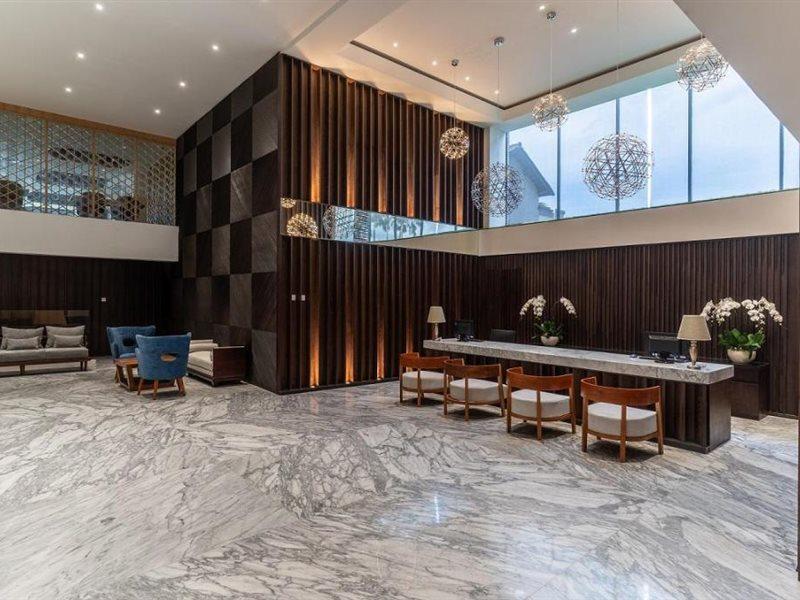 Hotel The Capital And