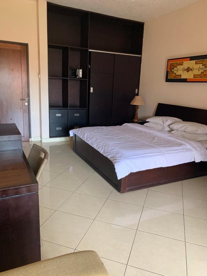 Hotel Fat Yogi 2*