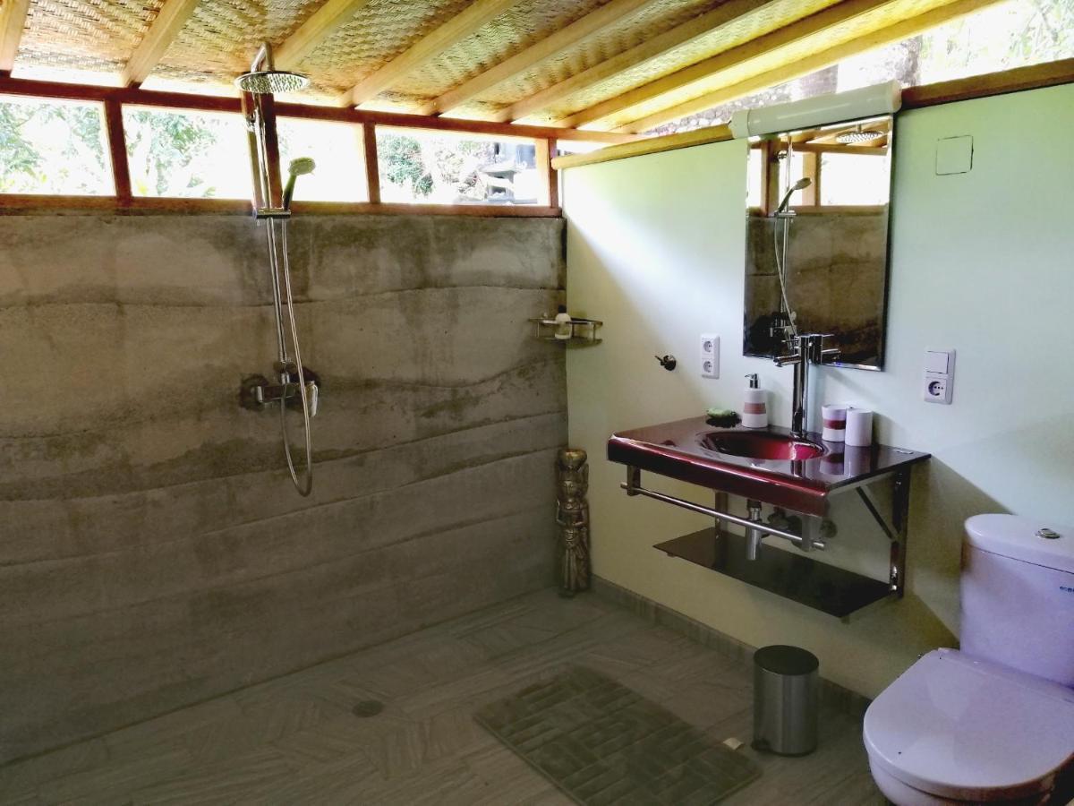 Bed & Breakfast Cantik Sambirenteng *