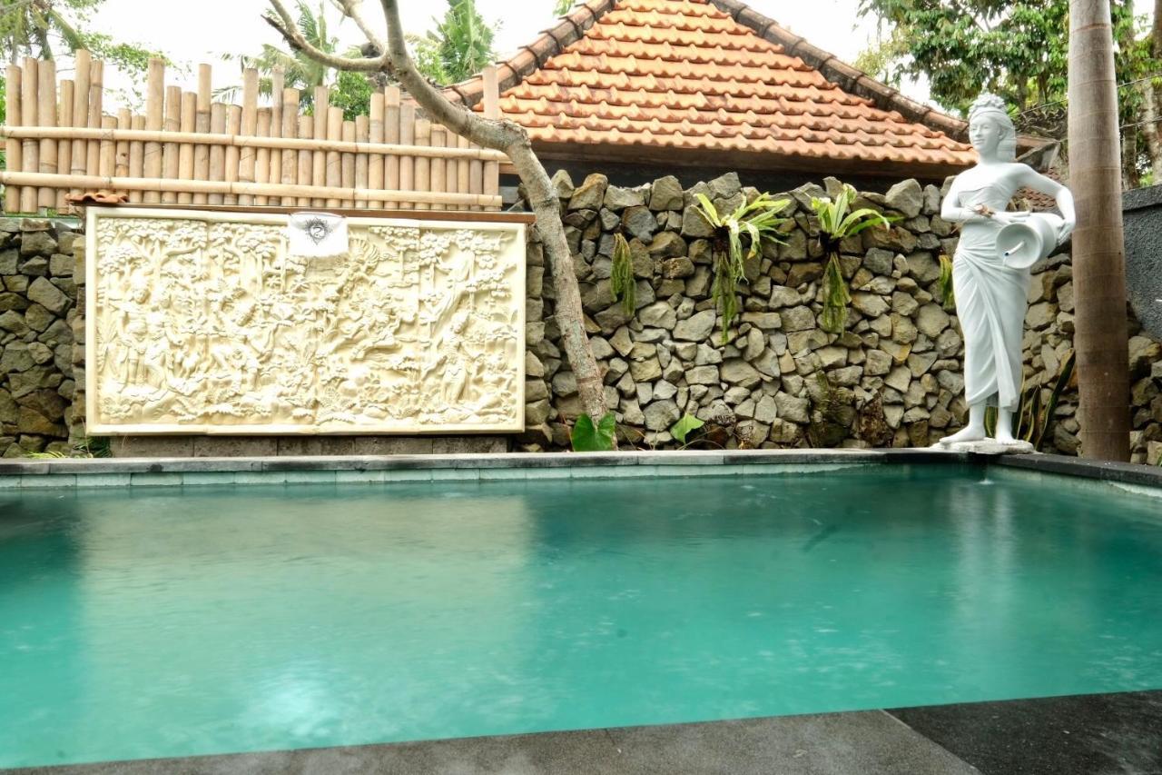 Bumbung Sari Villa *
