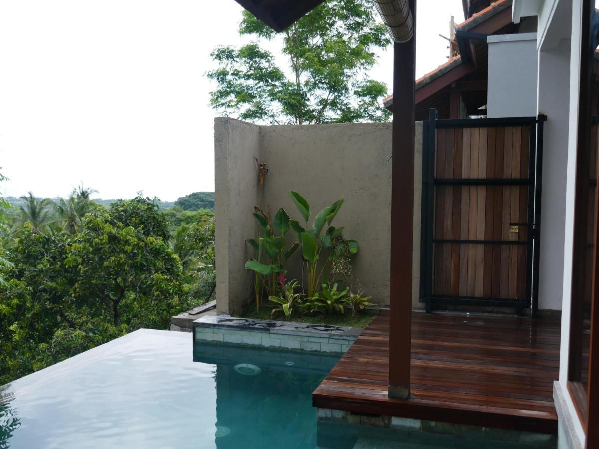 Abinawa Hill Bed & Breakfast *