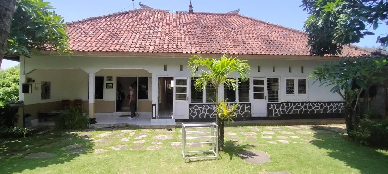Esa Di Kubu Homestay Singaraja (Bali)