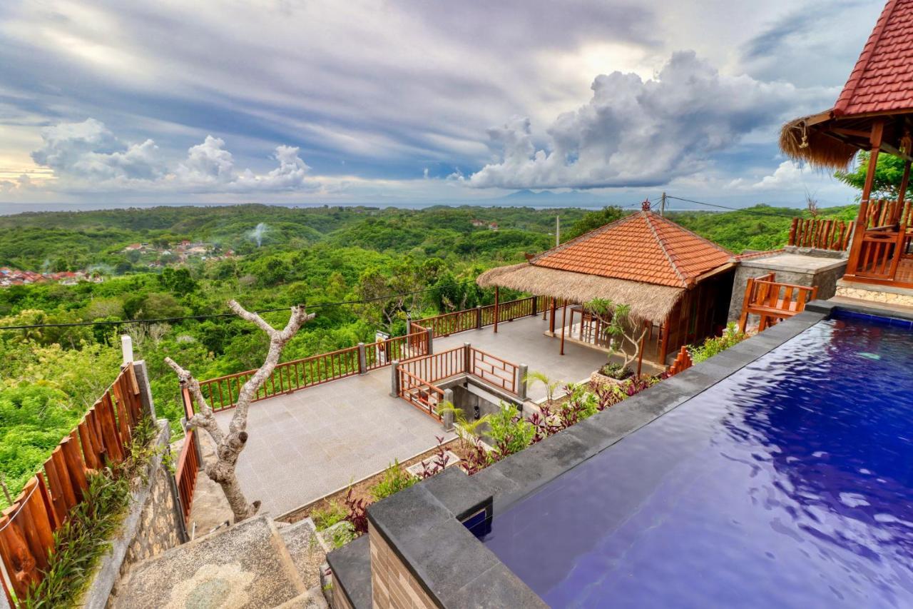 Sebuluh Sunset Hill Guest house
