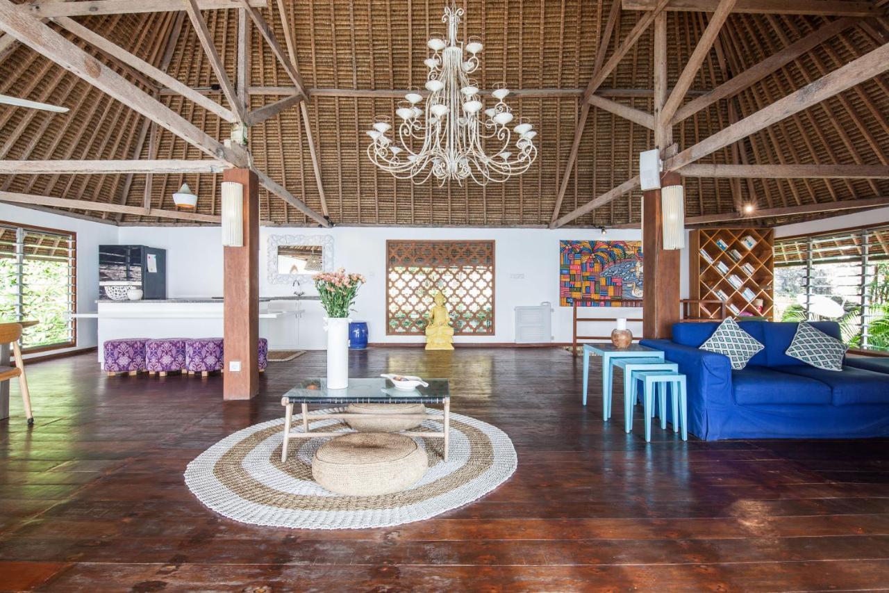 Gmb Beach House Uluwatu (Bali)