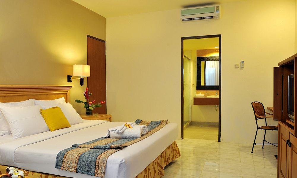 Kuta Station And Hotel