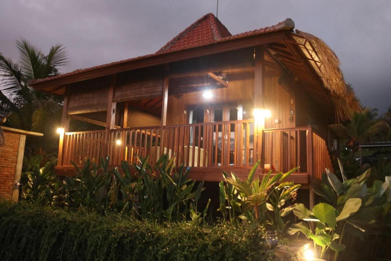 Sande Munduk (Bali)