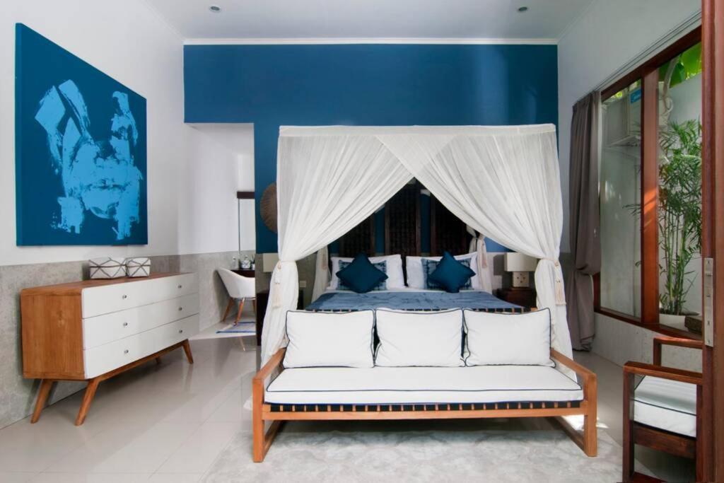 2br Violetta - Minggu Kerobokan (Bali)