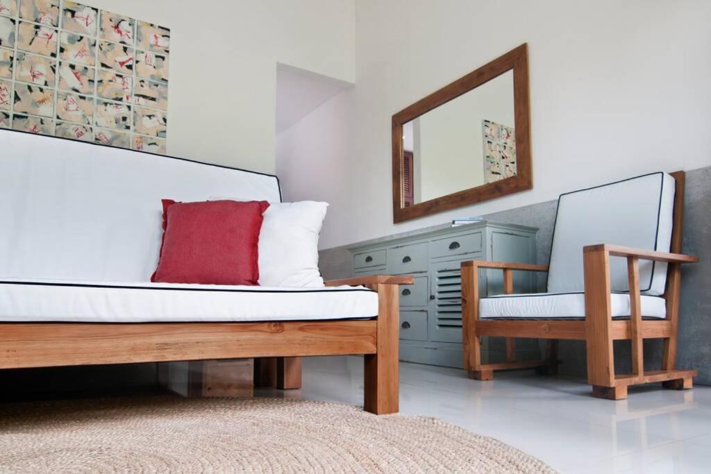 2br Violetta - Minggu Kerobokan (Bali)