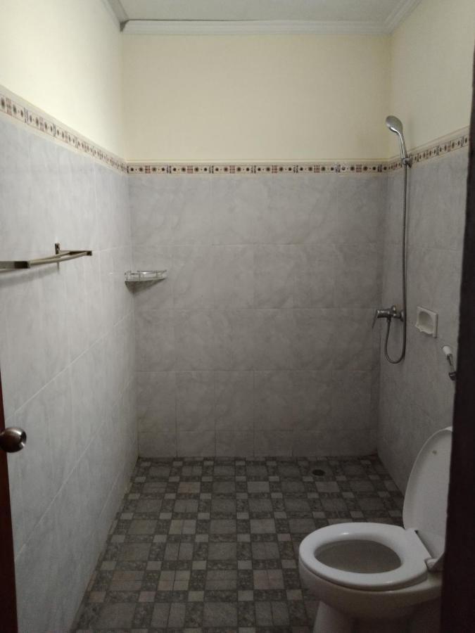 Aldi Hostel Amed (Bali)