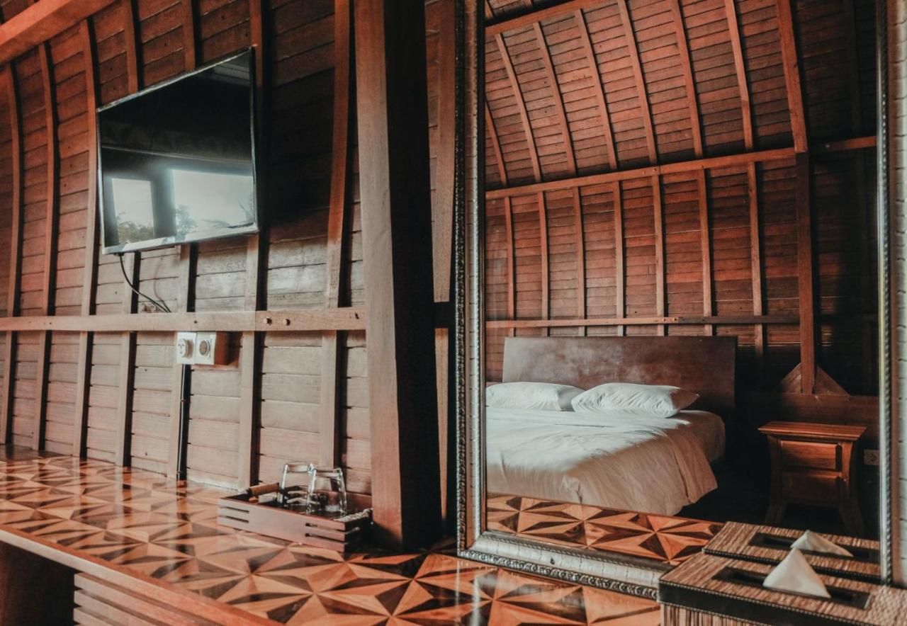 Sekar Arum Riverside In Canggu 2*