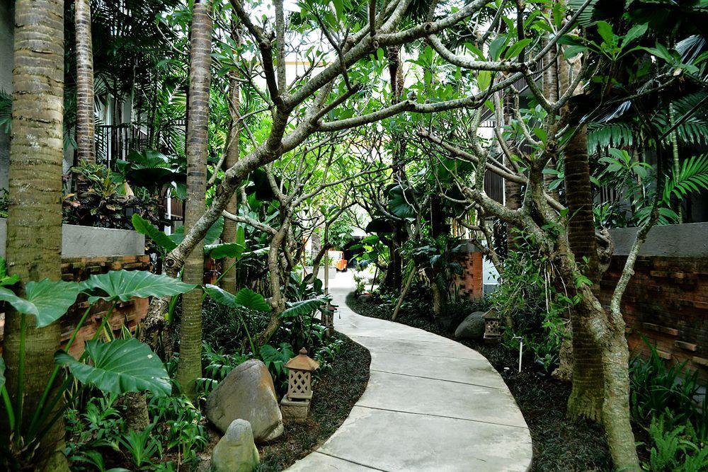 Hotel Harris & Residences Sunset Road 4*
