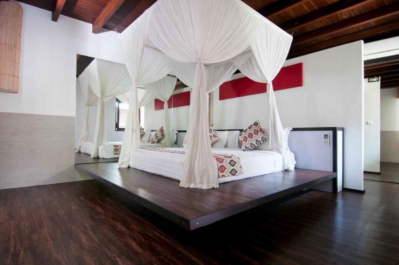 5br Sabtu - Minggu Seminyak (Bali)