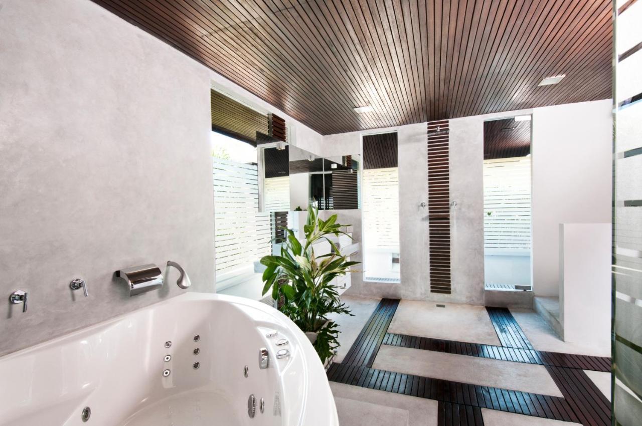 5br Sabtu - Minggu Villa Seminyak (Bali)