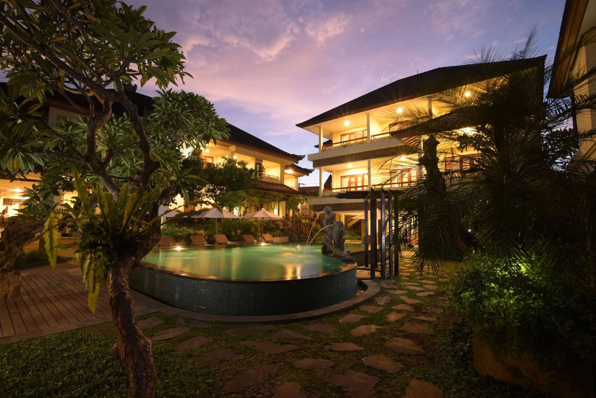 Sri Phala & Resort 4*