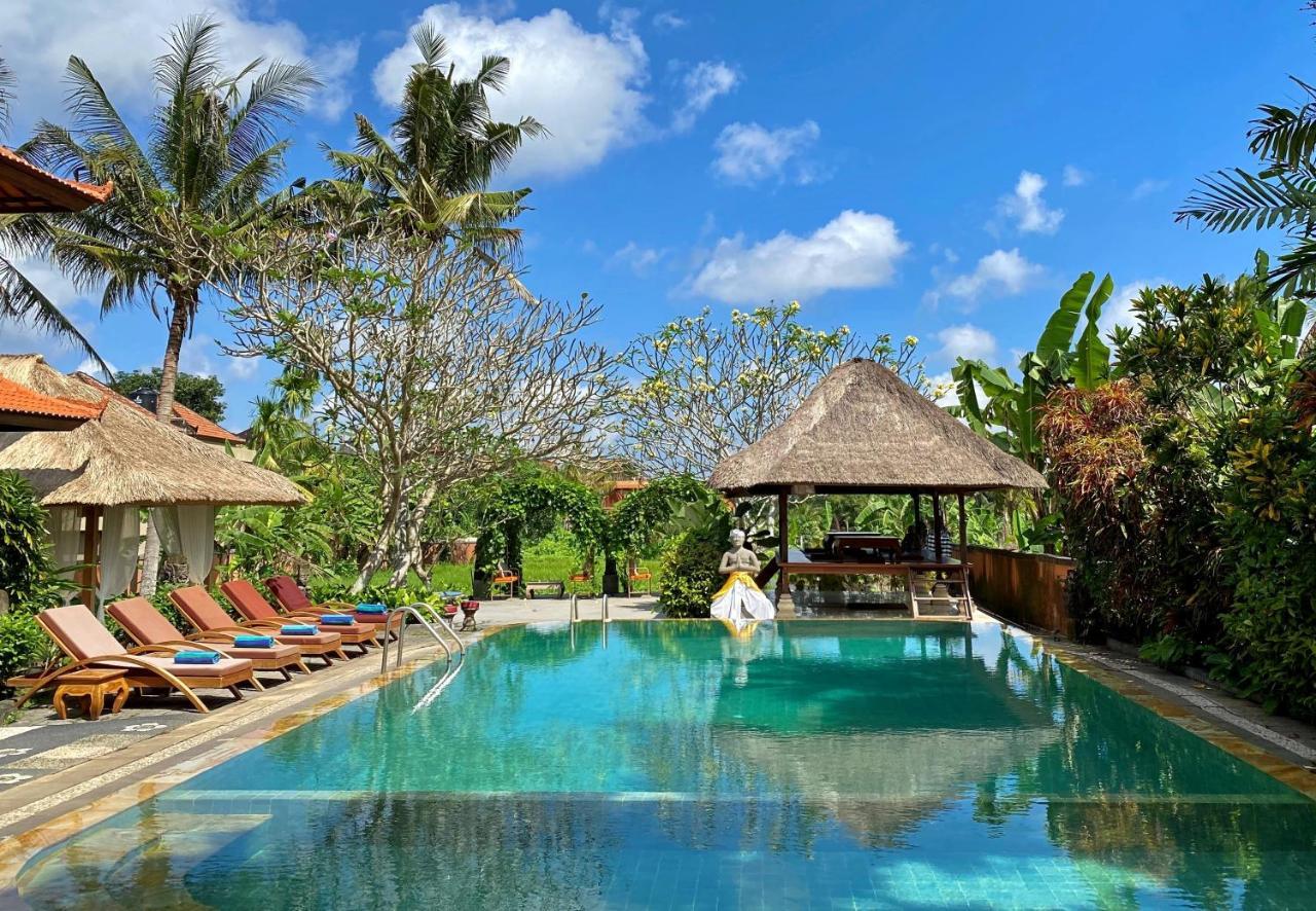 Gayatri Hotel 3*