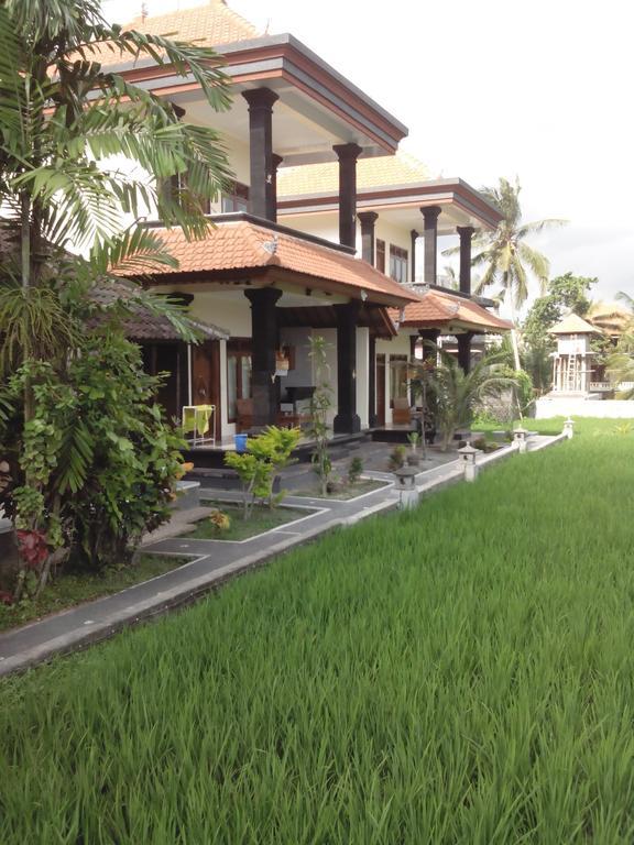 Puji And Guest house Ubud (Bali)