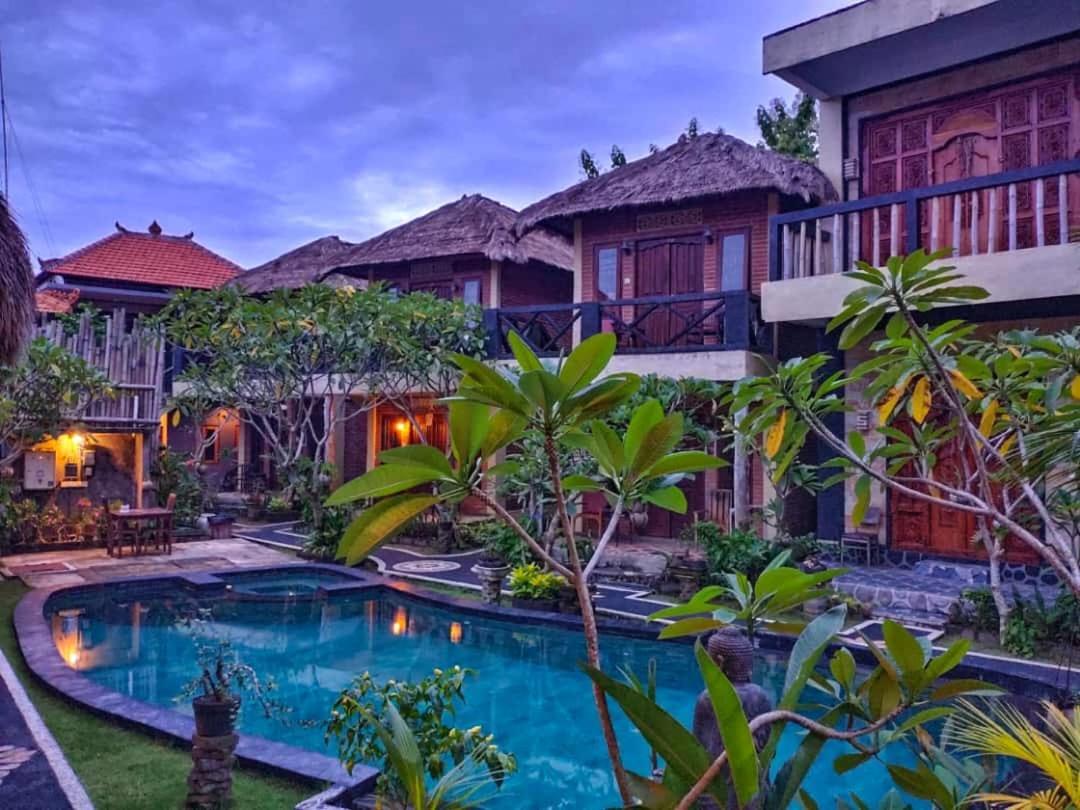 Satria 2* Uluwatu (Bali)