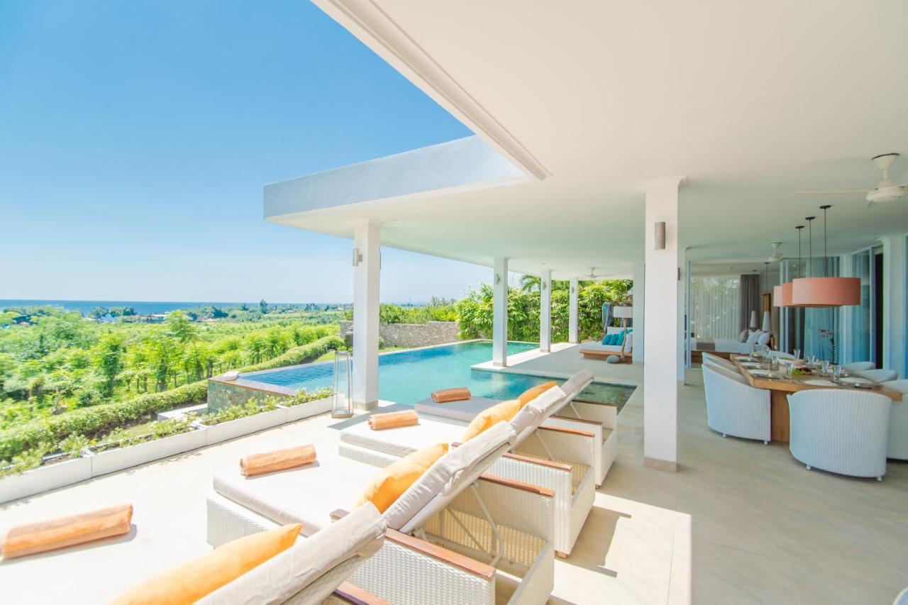 Deep Blue Bali Villa *