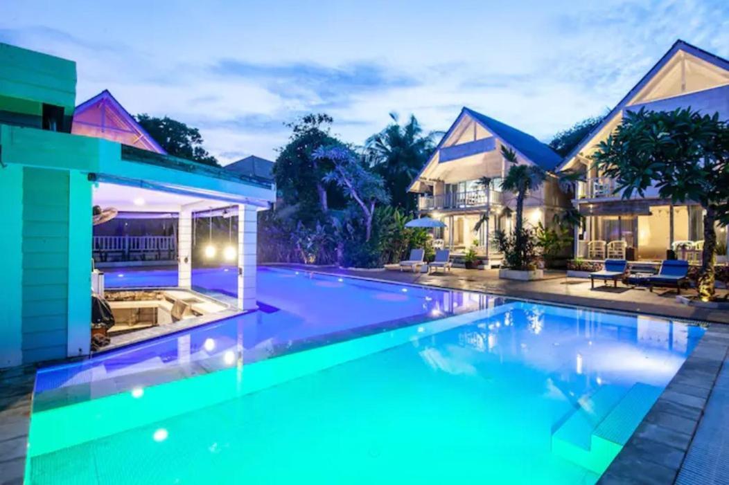 Resort Mesari Hut *