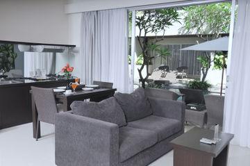 Swiss-Belcourt Sunset Aparthotel 4*