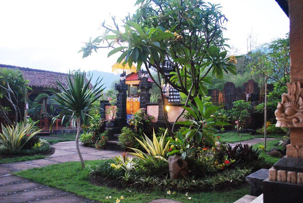 Trijaya Guest house Pemuteran (Bali)