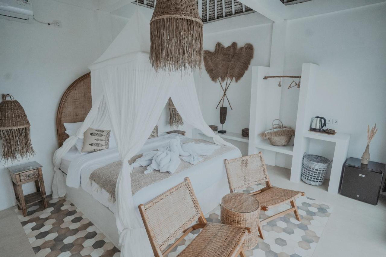 Resor Woywoy Escape Bresela Adults Only *