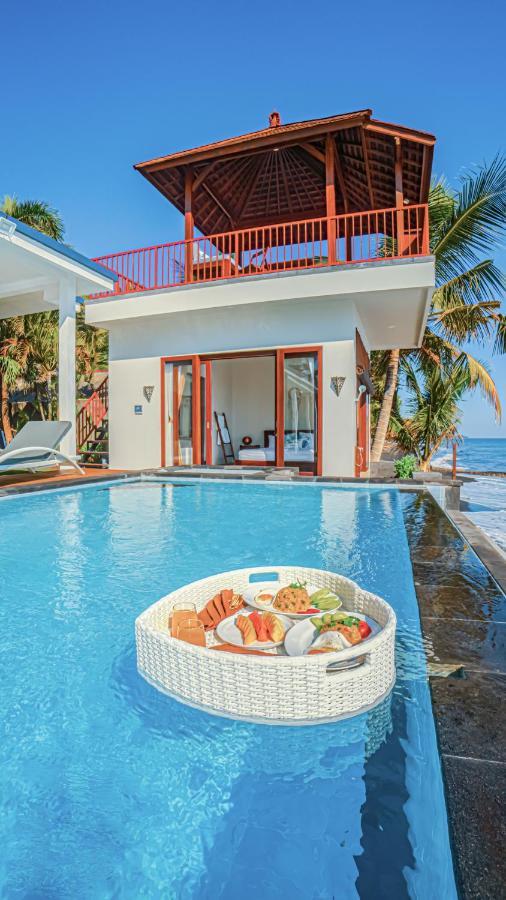 Air Sanih Villa Kubutambahan (Bali)