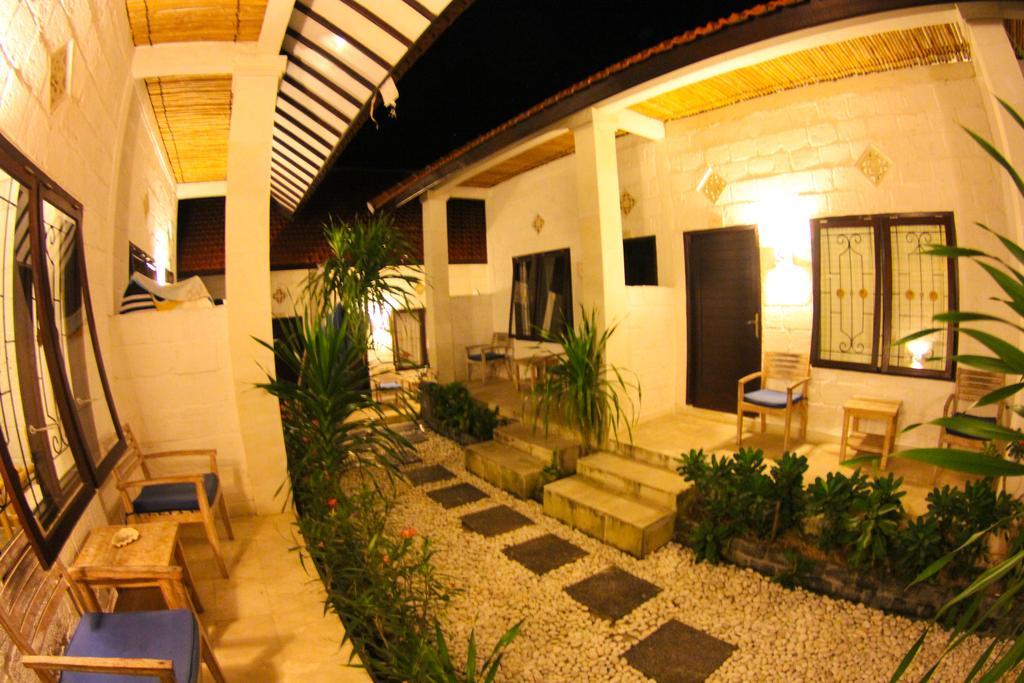 Guest house Padang Padang Breeze