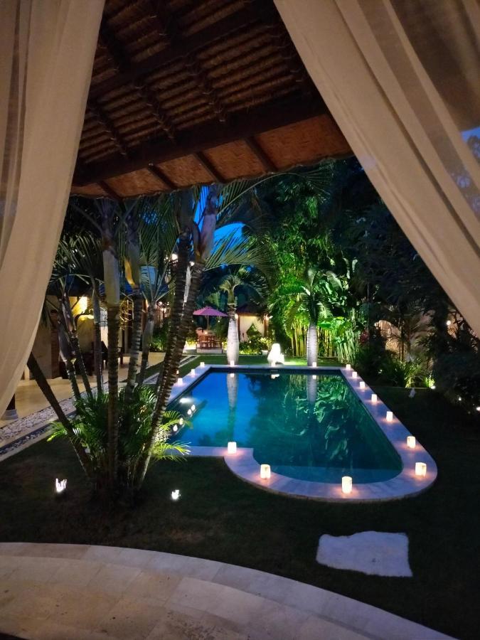 Pilou Boutique Tanah Lot (Bali)