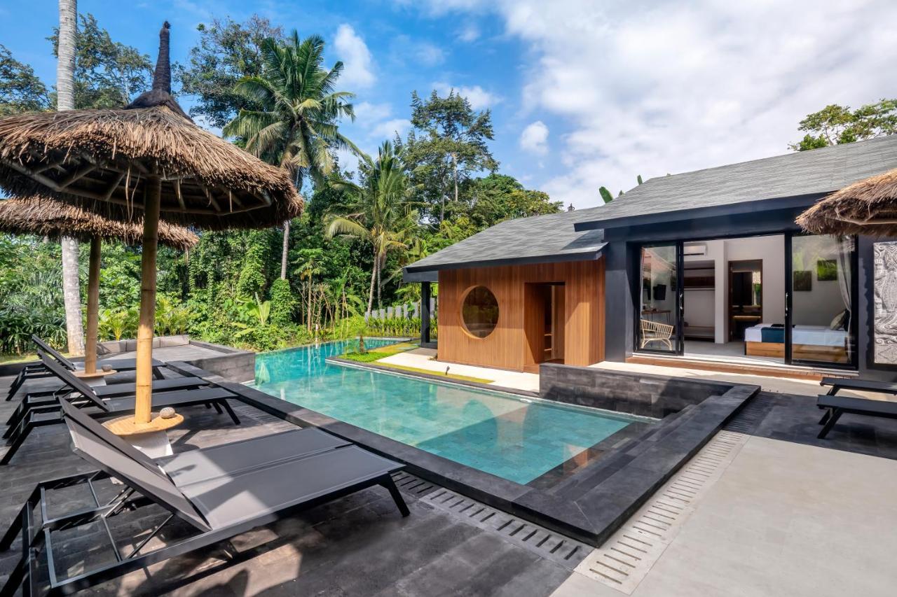 Singa By Balisuperhost Villa *