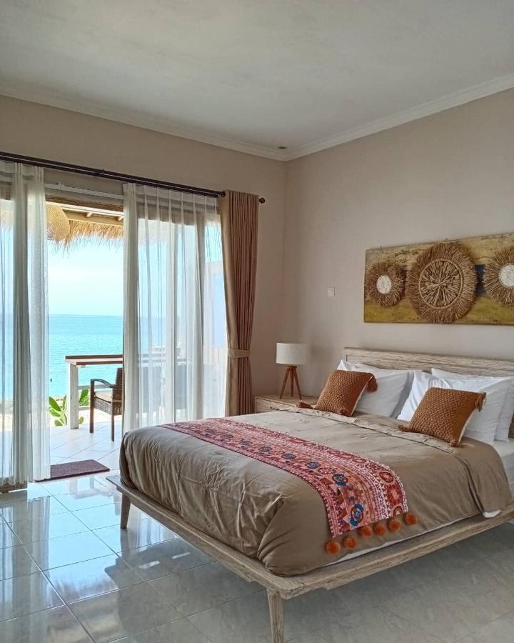Vns Beachfront Toyapakeh