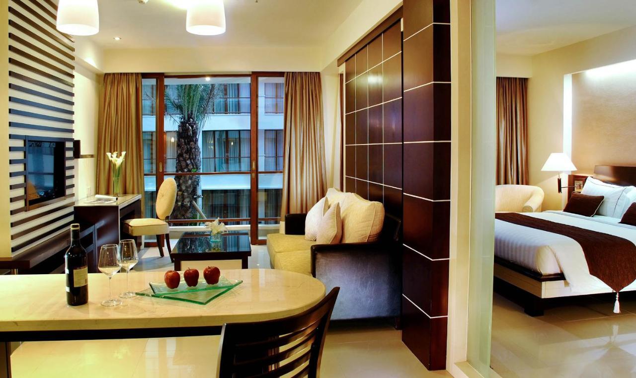 Hotel Aston Kuta And