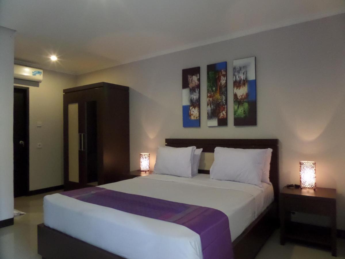 Hotel Mansu And Legian 3*