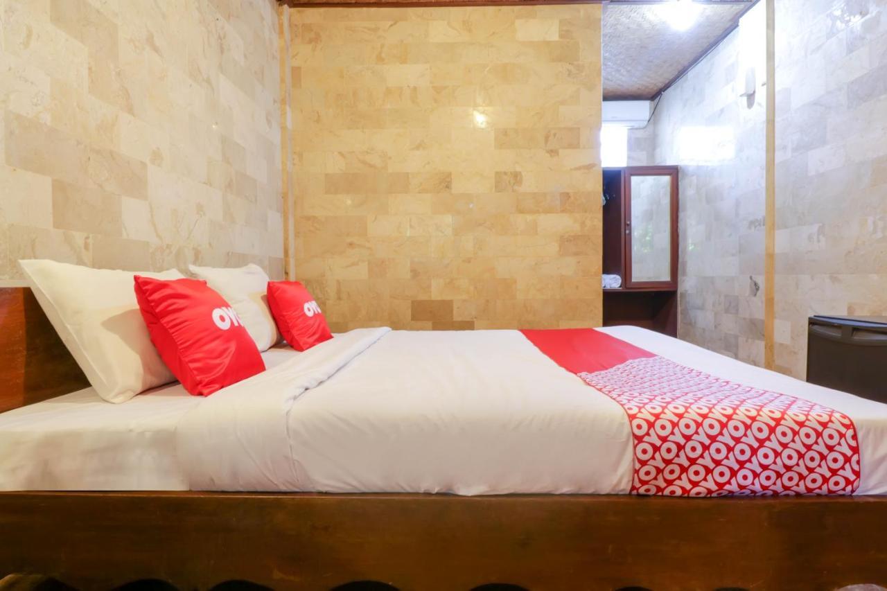 Hotel Oyo 1930 Ananda 2*
