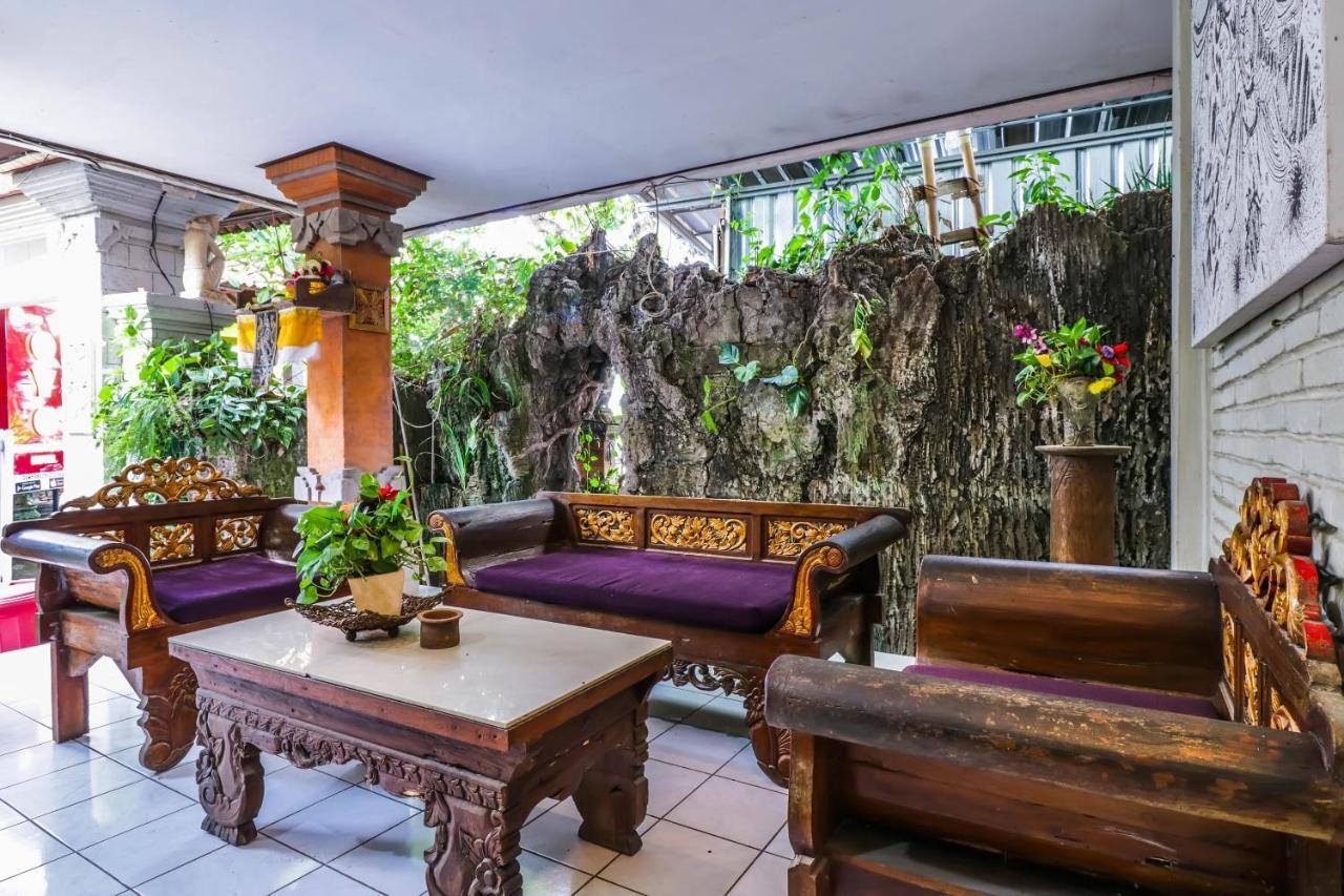 Hotel Oyo 1930 Ananda 2*