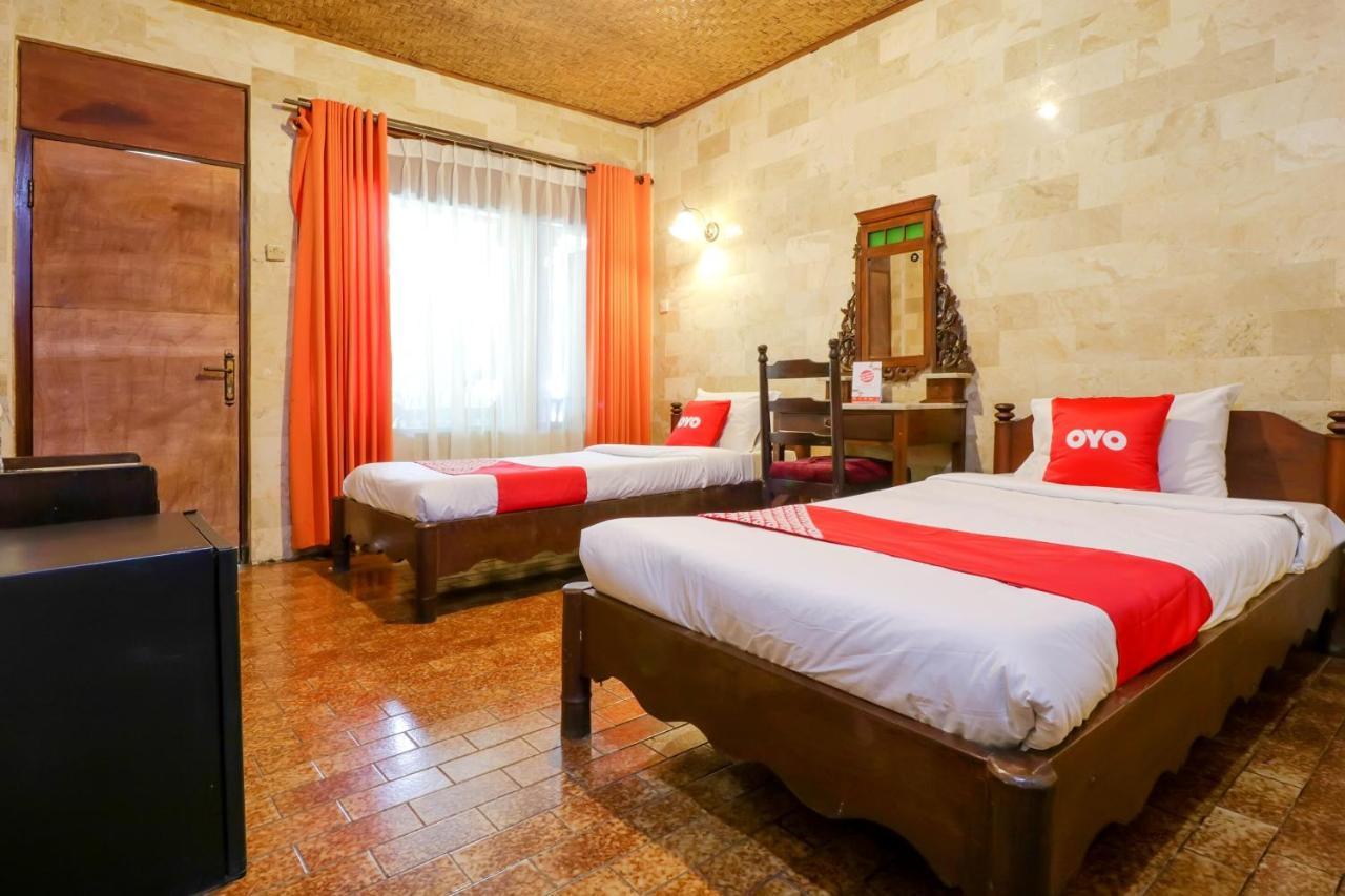 Hotel Oyo 1930 Ananda