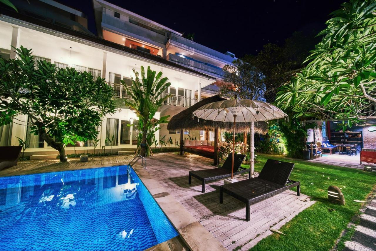 Easy Surf Camp Hotel